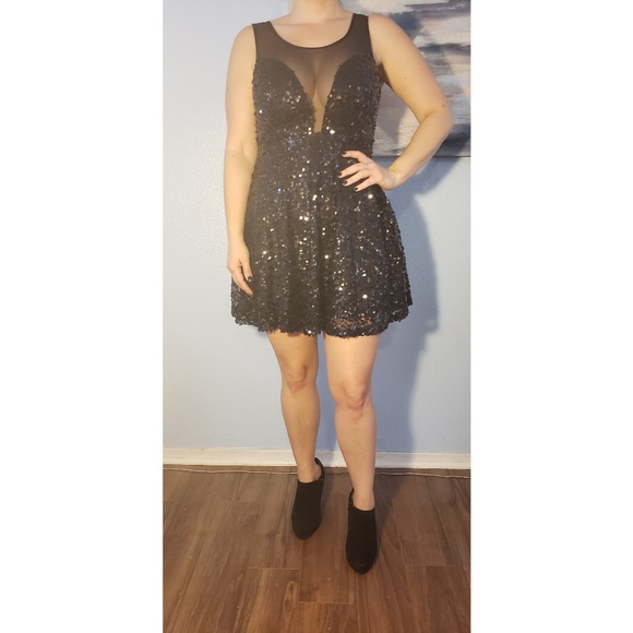 Dresses & Skirts - Black sequin party dress Dresses & Skirts - Black sequin party dress